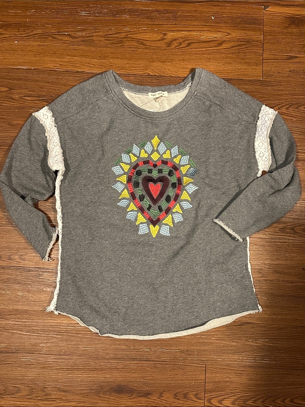 Grey Embroidered Mexican Heart Pullover Top - Boho Detail